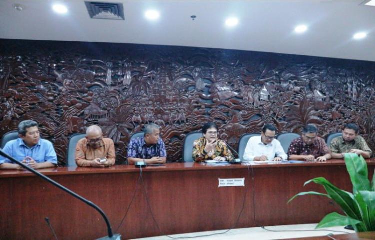 Tenggat Registrasi Ulang Berakhir, Pemblokiran Bertahap Dimulai